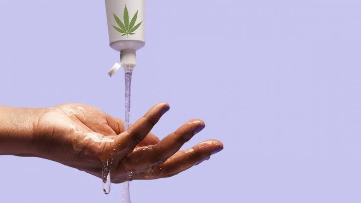 Lube - Your new best friend - Naked Curve