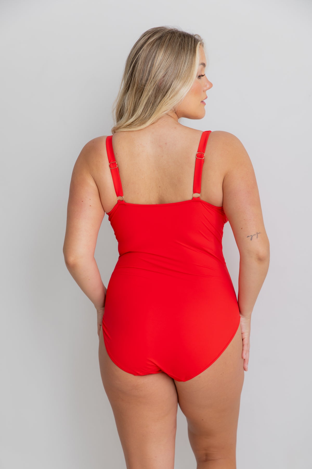 Capri One Piece Hibiscus